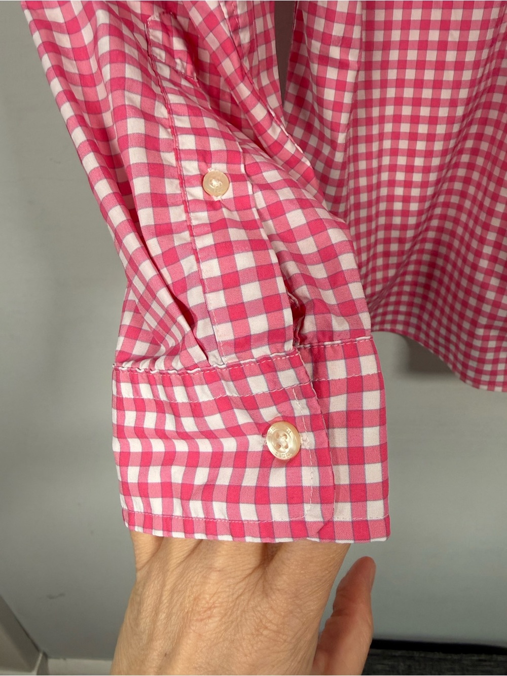 Vineyard Vines Pink Gingham Performance Button Up Shirt, Size M, Like New! - Picture 7 of 10